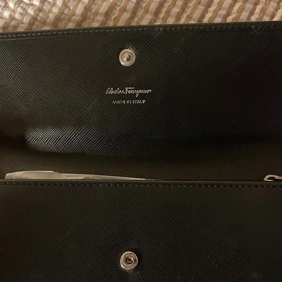 Black Salvatore Ferragomo Long Black Leather Women's Wallet - Picture 3 of 8